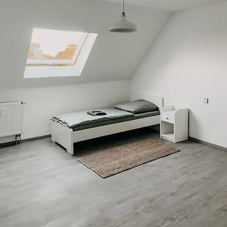 Apartment Wohnen Im 3 Laendereck! Essen, Muelheim, Oberhausen. Bsdg