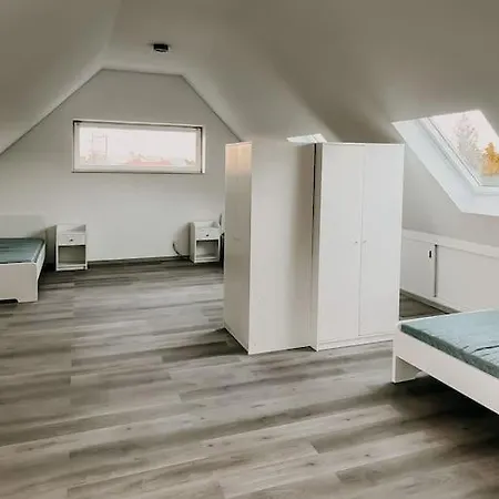 Appartement Wohnen Im 3 Laendereck! Essen, Muelheim, Oberhausen. Bsdg Essen