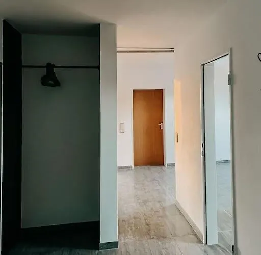 Wohnen Im 3 Laendereck! Essen, Muelheim, Oberhausen. Bsdg Essen