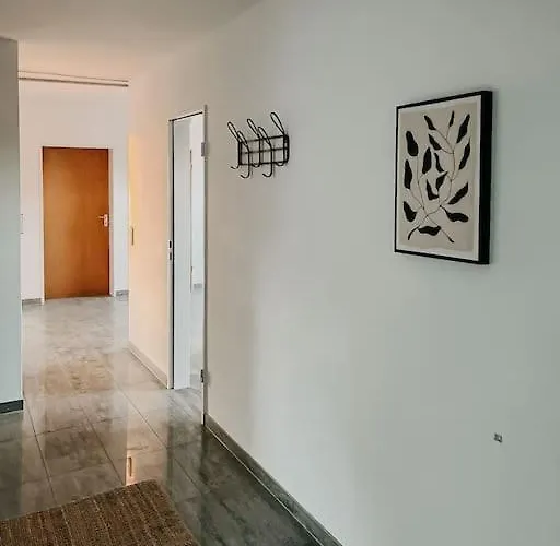 Wohnen Im 3 Laendereck! Essen, Muelheim, Oberhausen. Bsdg Lejlighed