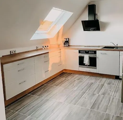 Wohnen Im 3 Laendereck! Essen, Muelheim, Oberhausen. Bsdg 아파트 에센